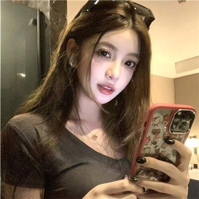 白色,红色与...